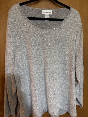 NWOT C.D. Daniels Women's Silver Sparkling Scoop Neck Sweater